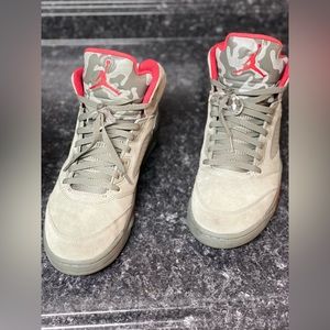 *****SOLD***** Air Jordan 5 Retro men’s size 12.5 basketball shoes dark stucco